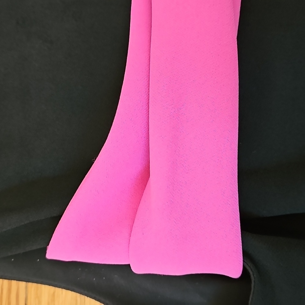 Balenciaga Black Tank With Pink Band At The Back - Picture 11 of 14